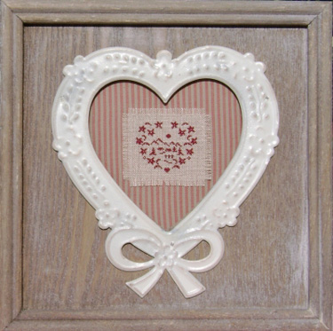 Cornice Cuore Bianco